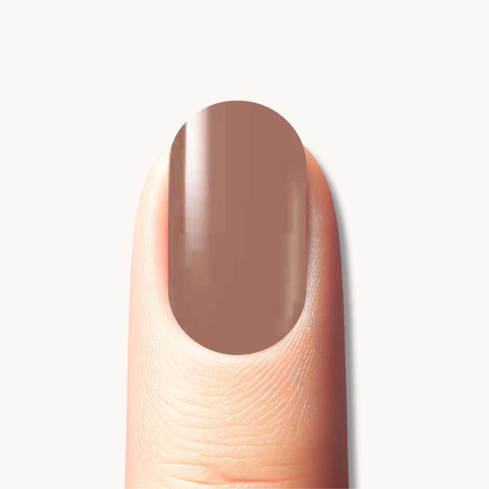 manucure taupe