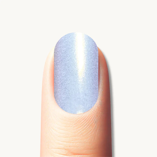 manucure bleu chrome