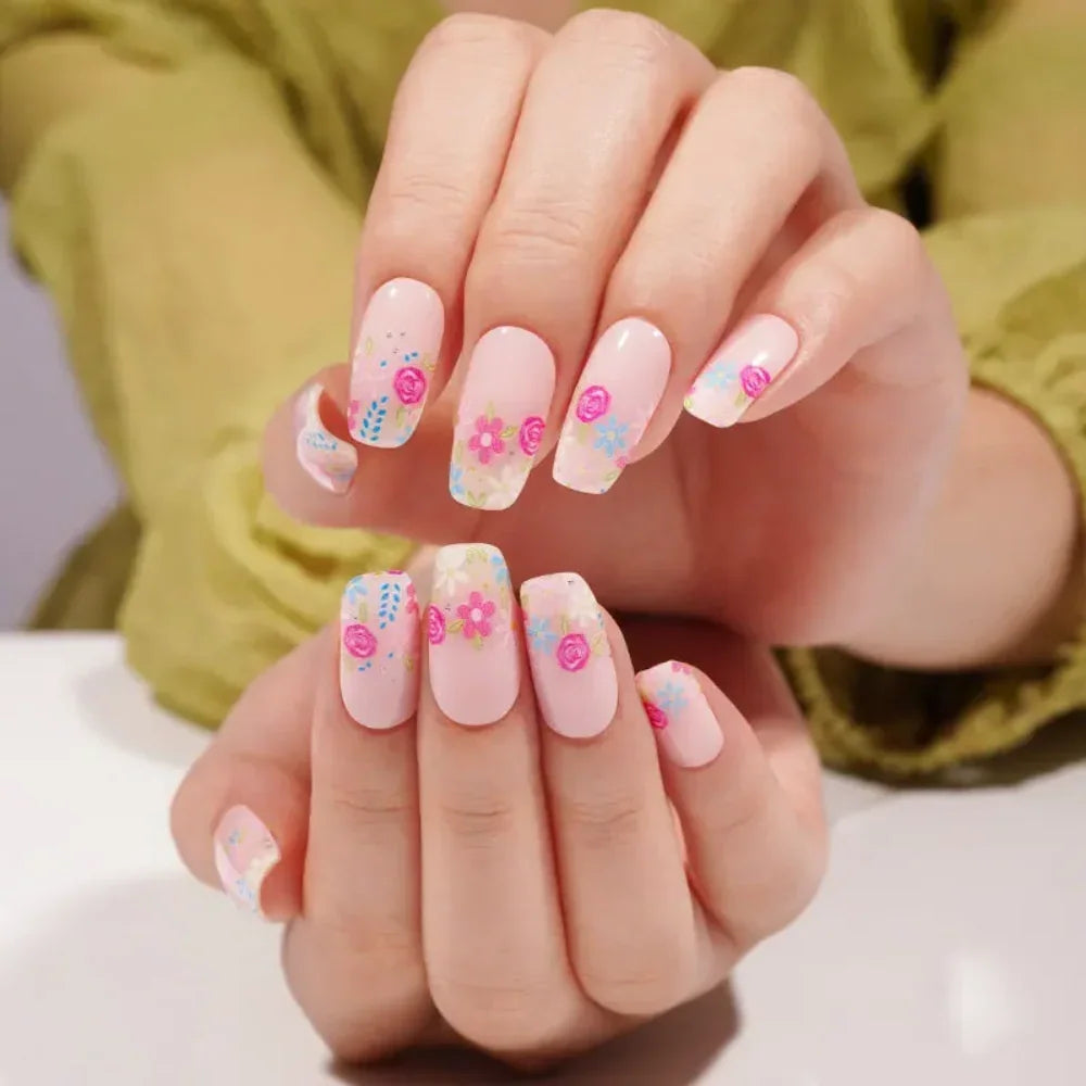Bandes de gel UV du modèle ROSALIE à poser chez soi – Glaam Nails