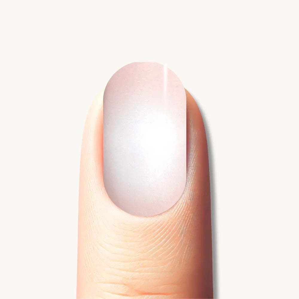 Bandes de gel UV du modèle NORA à poser chez soi – Glaam Nails