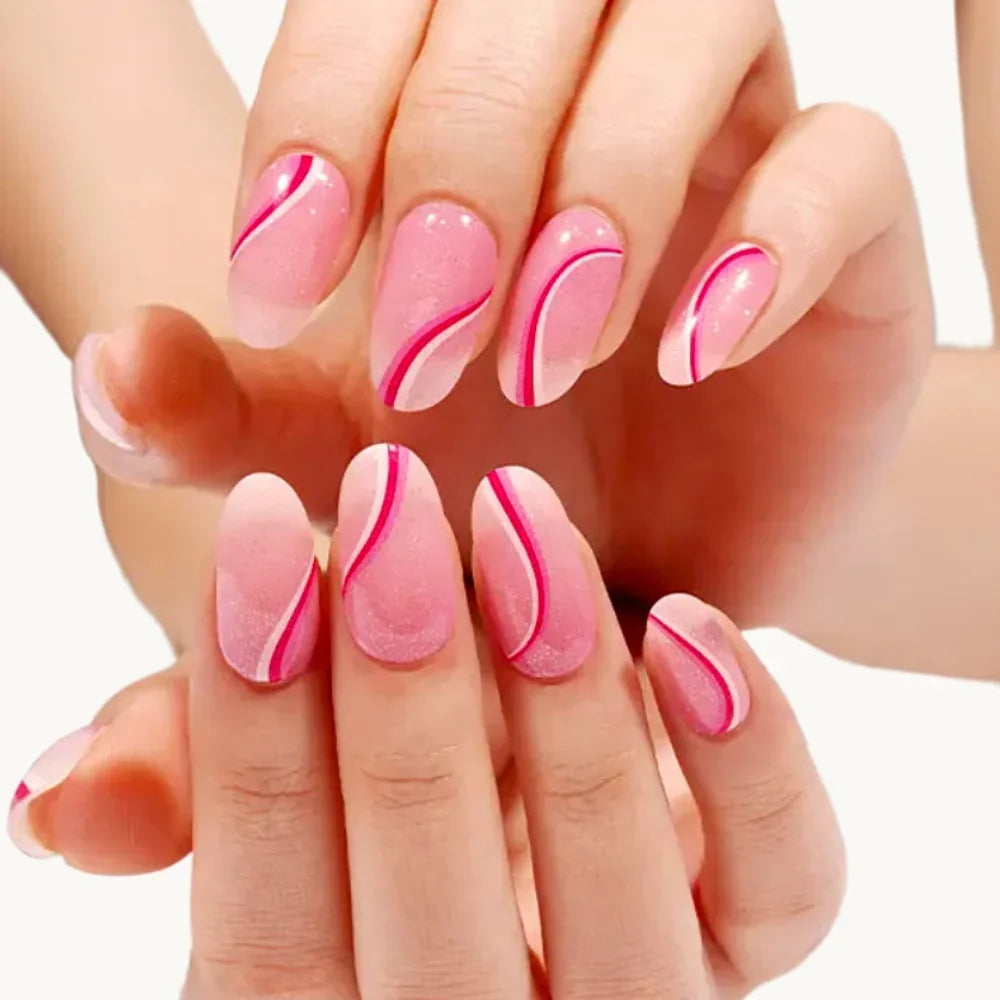 Bandes de gel UV du modèle NICKI à poser chez soi – Glaam Nails