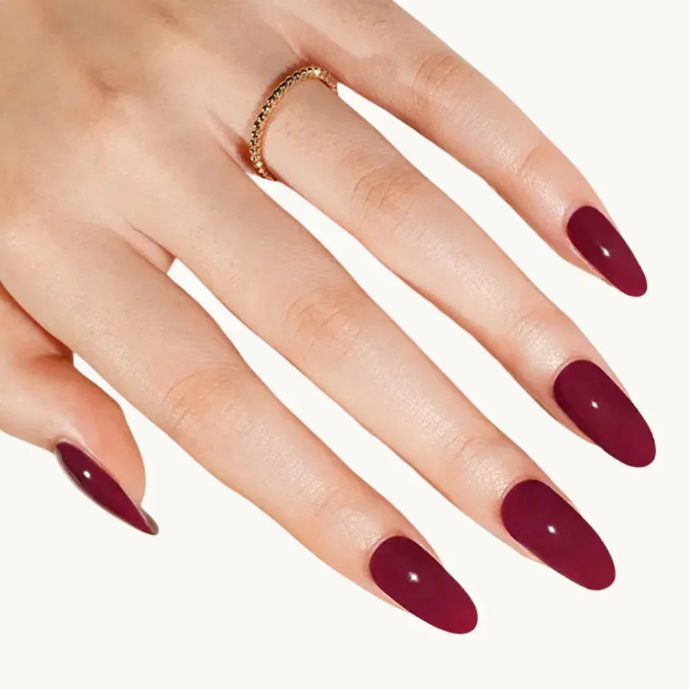 Bandes de gel UV du modèle RUBY à poser chez soi – Glaam Nails