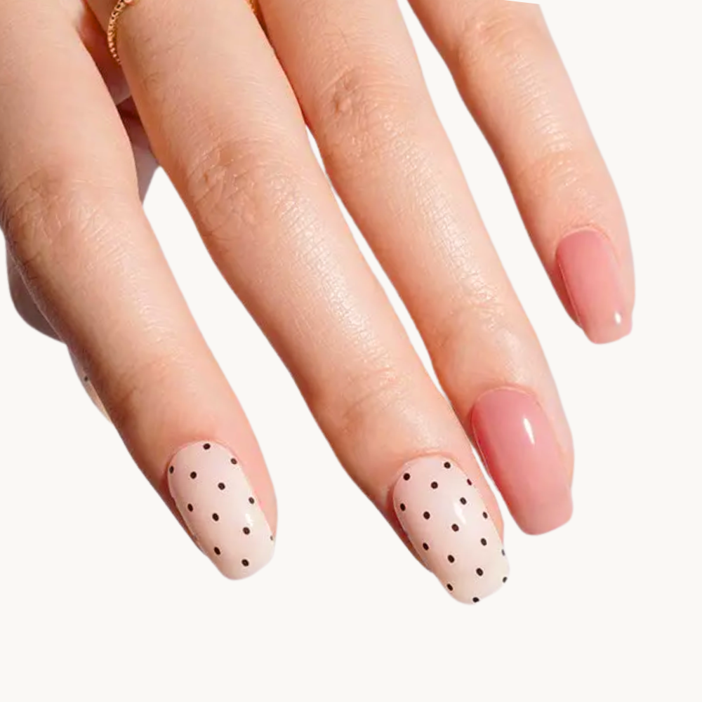 Bandes de gel UV du modèle DAISY à poser chez soi – Glaam Nails