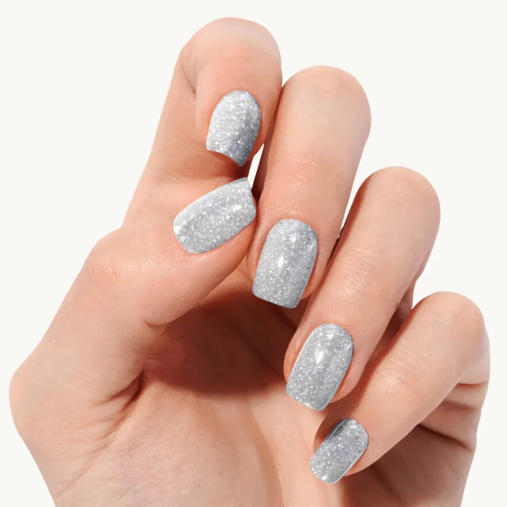 ongles argenté