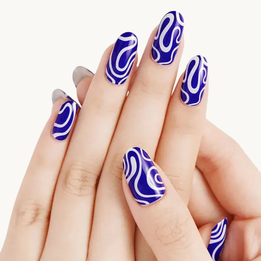 manucure bleu gel