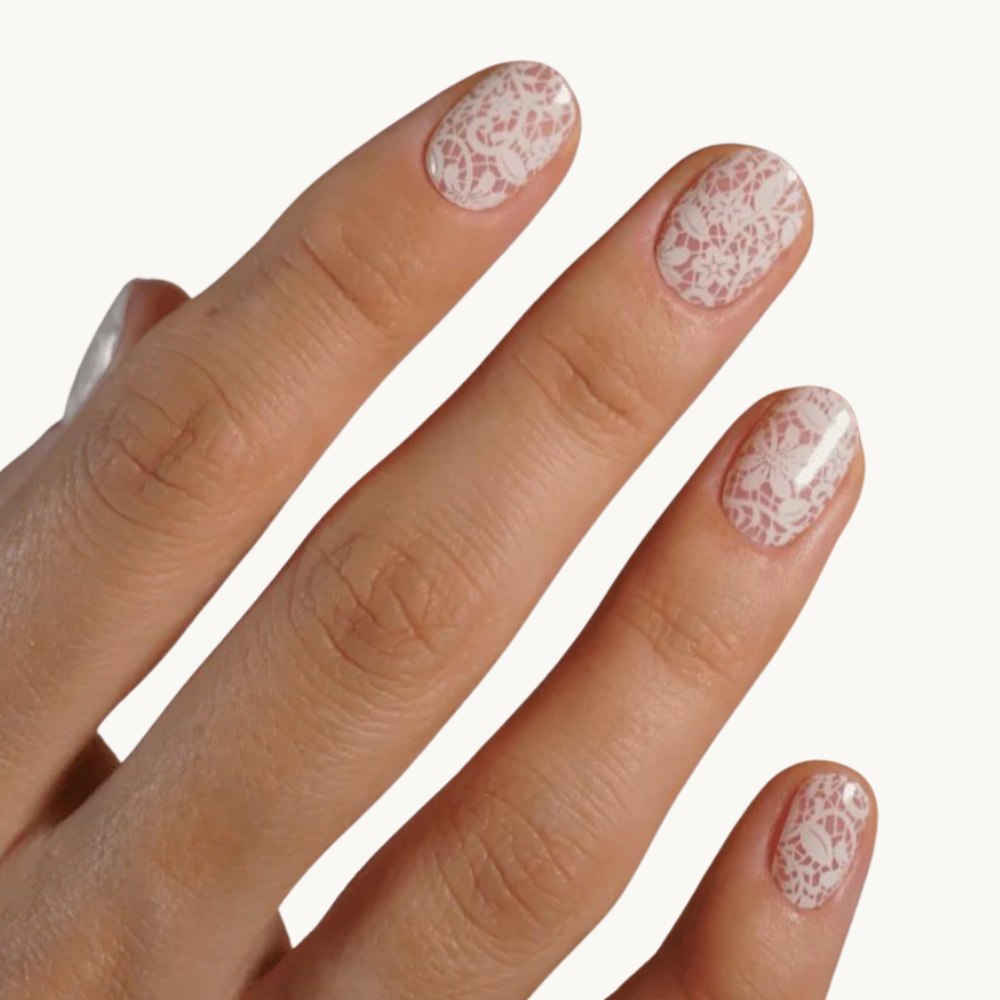 ongles dentelle