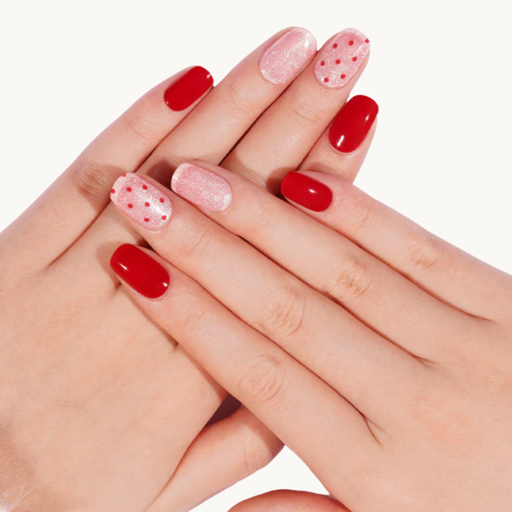 Bandes de gel UV du modèle TESS à poser chez soi – Glaam Nails