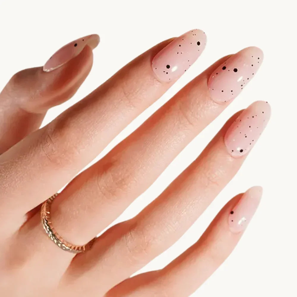 Bandes de gel UV du modèle TARA à poser chez soi – Glaam Nails