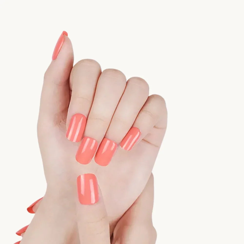 Bandes de gel UV du modèle TAYLOR à poser chez soi – Glaam Nails