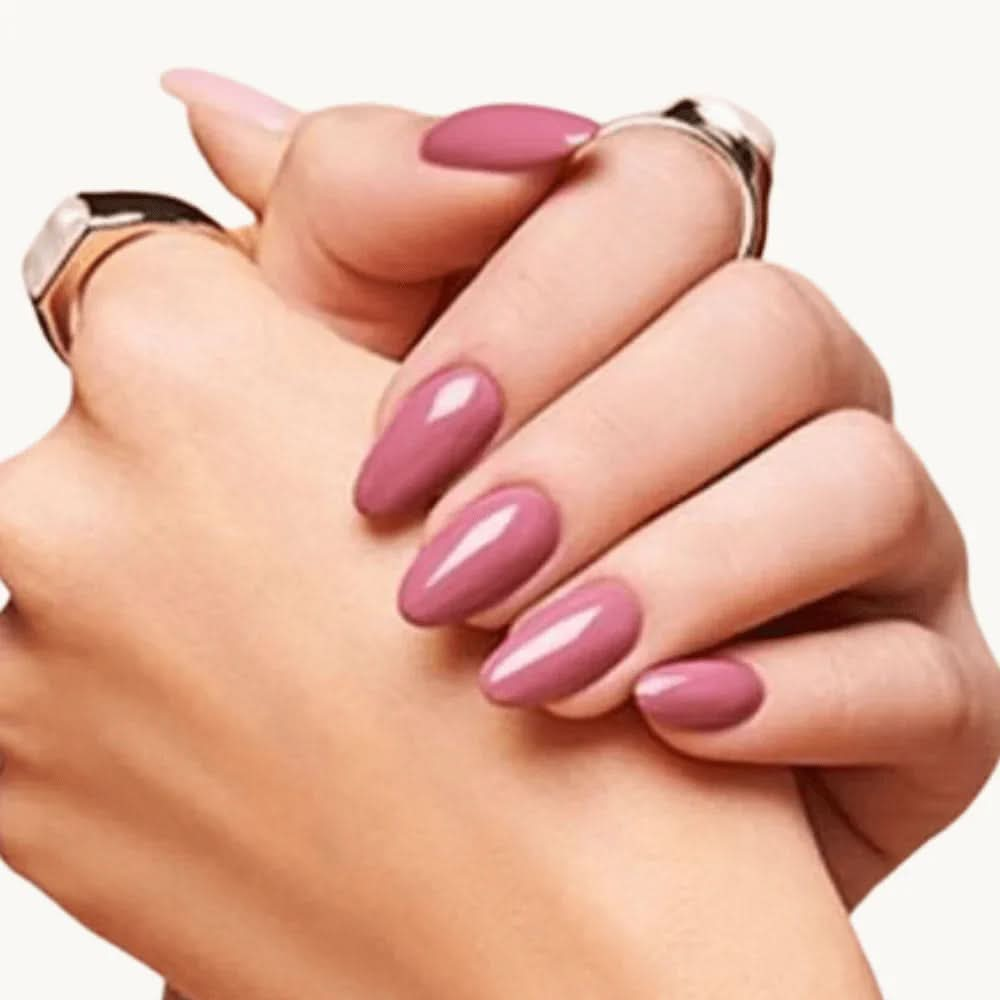 manucure vieux rose
