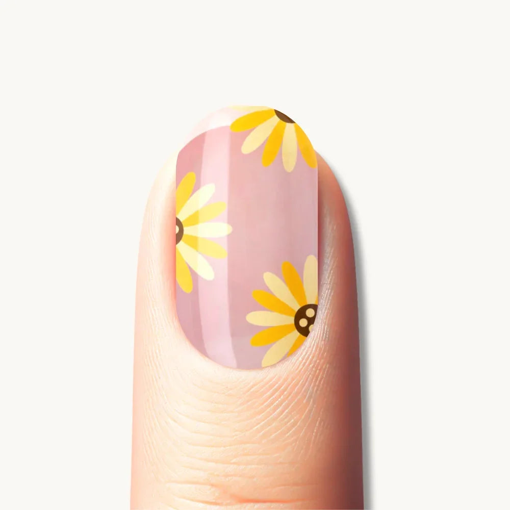 Bandes de gel UV du modèle HELIAN à poser chez soi – Glaam Nails