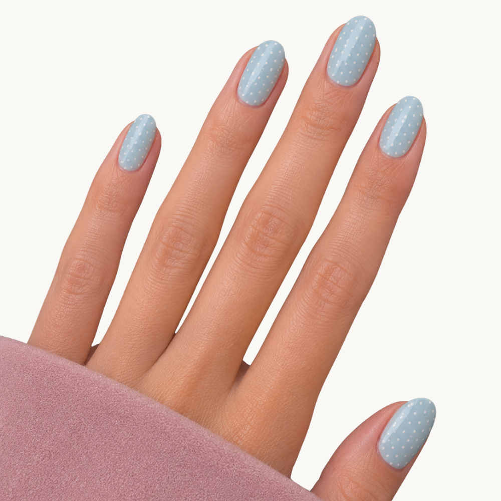 Bandes de gel UV du modèle BELLY à poser chez soi – Glaam Nails