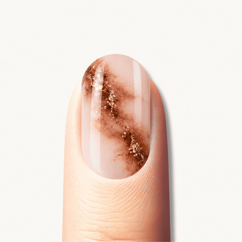 Ongle en gel LANA : deux designs caramel et marbré cuivré, puis la manucure complète