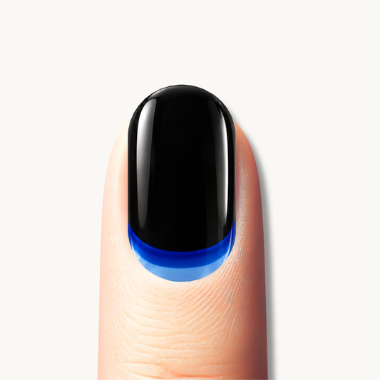 Manucure noir et bleu